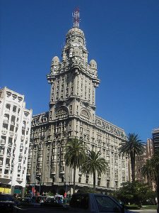 Palacio Salvo - Créditos: Mike (Wikimedia)